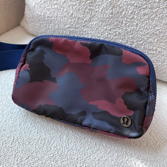 lululemon athletica Handbags - Lululemon Everywhere Belt Bag 1L Camo Smoky Red Night Sea Camo
